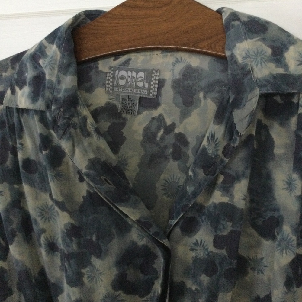 Tie-Front Floral Blouse - Blue/Gray - Picture 2 of 7